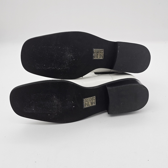 Jeffrey Campbell Emry Chelsea Boots Pointed Toe Side Panel White Leather Size 6 - Picture 15 of 16